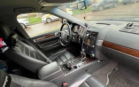 Volkswagen Touareg III, 2004 год, 500 000 рублей, 7 фотография