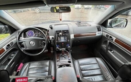 Volkswagen Touareg III, 2004 год, 500 000 рублей, 6 фотография