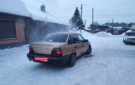 Daewoo Nexia I рестайлинг, 2002 год, 70 000 рублей, 2 фотография