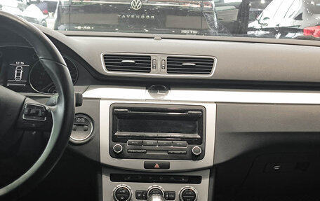 Volkswagen Passat B7, 2012 год, 1 420 000 рублей, 15 фотография