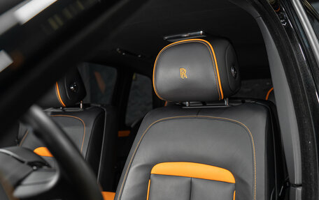 Rolls-Royce Cullinan, 2022 год, 40 750 000 рублей, 14 фотография