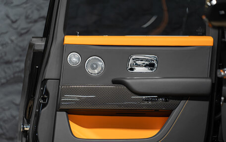 Rolls-Royce Cullinan, 2022 год, 40 750 000 рублей, 33 фотография