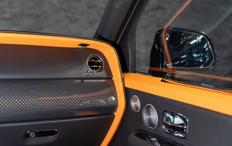 Rolls-Royce Cullinan, 2022 год, 40 750 000 рублей, 35 фотография
