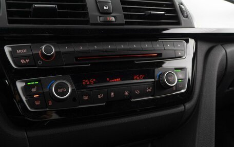 BMW 3 серия, 2015 год, 2 504 444 рублей, 15 фотография