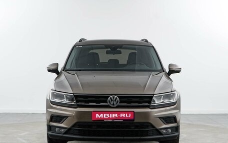 Volkswagen Tiguan II, 2019 год, 2 414 444 рублей, 3 фотография