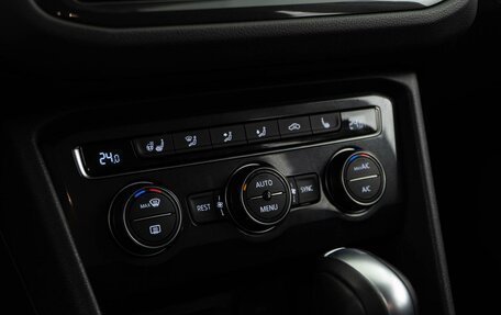 Volkswagen Tiguan II, 2019 год, 2 414 444 рублей, 18 фотография