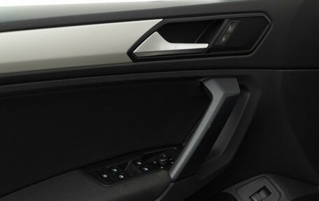 Volkswagen Tiguan II, 2019 год, 2 414 444 рублей, 19 фотография