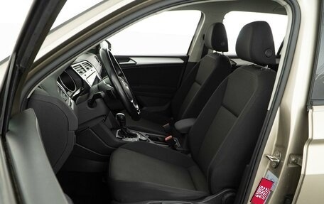 Volkswagen Tiguan II, 2019 год, 2 414 444 рублей, 10 фотография