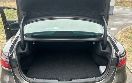 Mazda 6, 2019 год, 2 450 000 рублей, 10 фотография