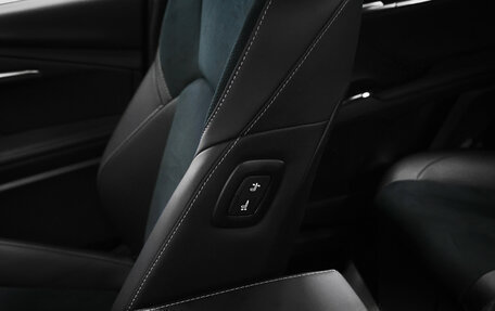 Toyota Camry, 2025 год, 4 190 000 рублей, 19 фотография