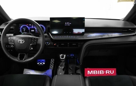 Toyota Camry, 2025 год, 4 190 000 рублей, 6 фотография