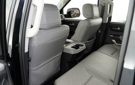 Toyota Tundra, 2022 год, 7 777 077 рублей, 10 фотография