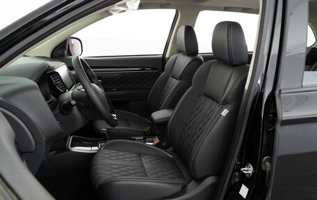 Mitsubishi Outlander III рестайлинг 3, 2022 год, 3 066 404 рублей, 10 фотография