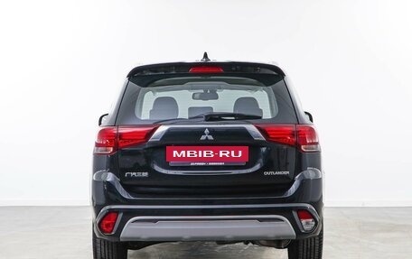 Mitsubishi Outlander III рестайлинг 3, 2022 год, 3 066 404 рублей, 4 фотография