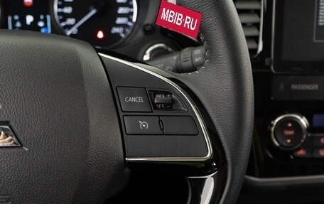 Mitsubishi Outlander III рестайлинг 3, 2022 год, 3 066 404 рублей, 14 фотография