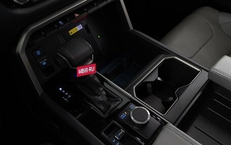 Toyota Tundra, 2022 год, 7 777 077 рублей, 18 фотография