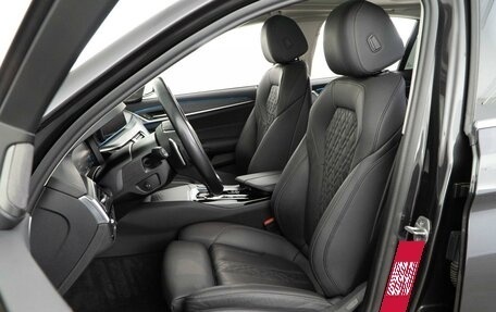 BMW 5 серия, 2022 год, 4 948 888 рублей, 11 фотография