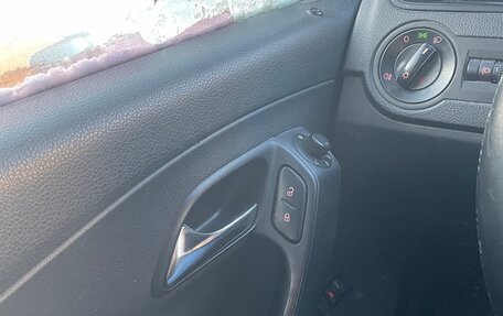 Volkswagen Polo VI (EU Market), 2012 год, 615 000 рублей, 21 фотография