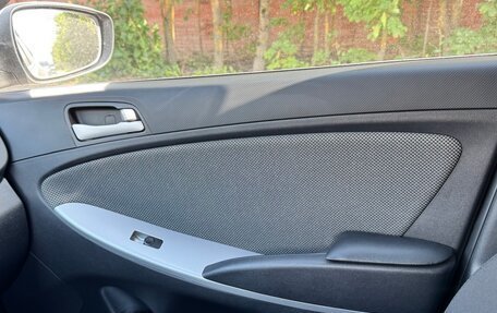 Hyundai Solaris II рестайлинг, 2013 год, 920 000 рублей, 8 фотография