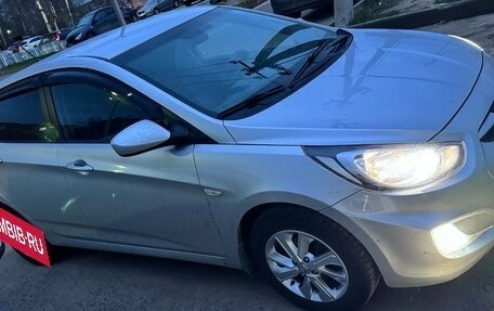 Hyundai Solaris II рестайлинг, 2013 год, 920 000 рублей, 12 фотография