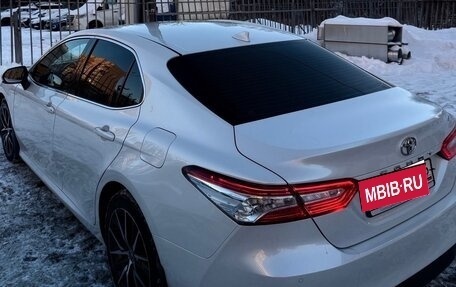 Toyota Camry, 2022 год, 3 750 000 рублей, 18 фотография