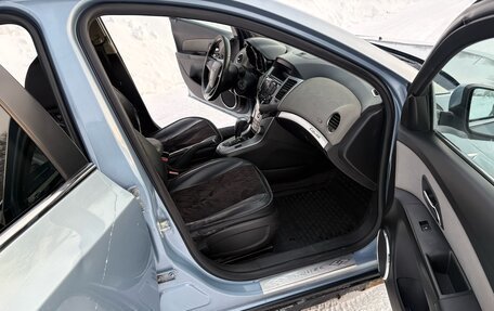 Chevrolet Cruze II, 2011 год, 500 000 рублей, 3 фотография