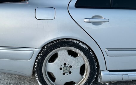 Mercedes-Benz E-Класс, 1998 год, 395 000 рублей, 5 фотография