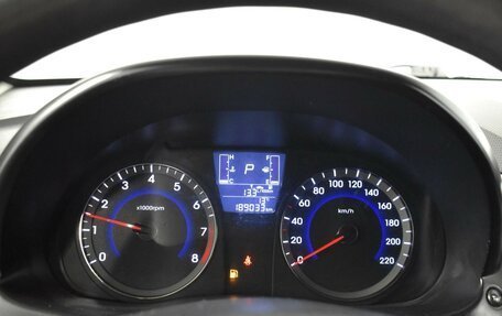 Hyundai Solaris II рестайлинг, 2015 год, 742 200 рублей, 13 фотография