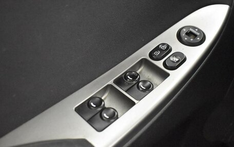 Hyundai Solaris II рестайлинг, 2015 год, 742 200 рублей, 19 фотография