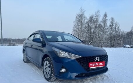 Hyundai Solaris II рестайлинг, 2022 год, 1 630 000 рублей, 2 фотография