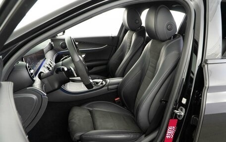 Mercedes-Benz E-Класс, 2019 год, 3 637 077 рублей, 10 фотография