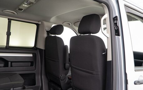 Volkswagen Multivan T6 рестайлинг, 2018 год, 3 389 077 рублей, 11 фотография