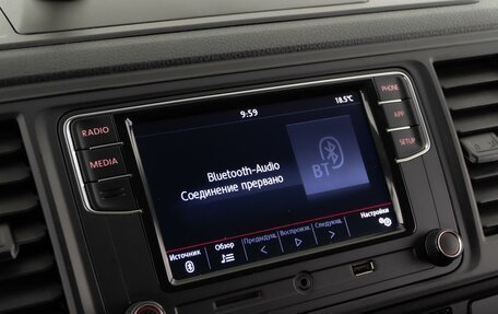 Volkswagen Multivan T6 рестайлинг, 2018 год, 3 389 077 рублей, 17 фотография