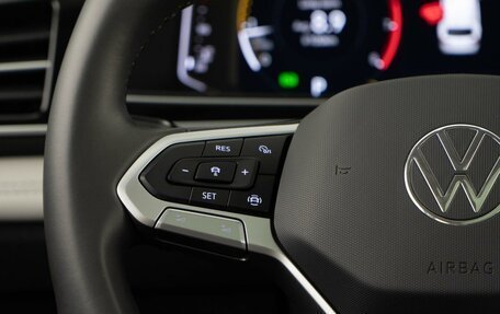 Volkswagen Tiguan II, 2024 год, 4 249 999 рублей, 16 фотография