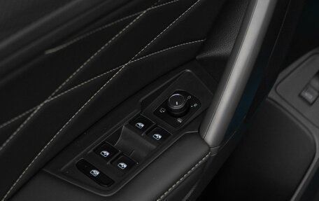 Volkswagen Tiguan II, 2024 год, 4 249 999 рублей, 21 фотография