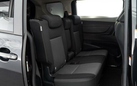 Toyota Sienta II, 2019 год, 1 538 055 рублей, 10 фотография