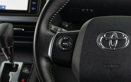 Toyota Sienta II, 2019 год, 1 538 055 рублей, 12 фотография