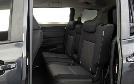 Toyota Sienta II, 2019 год, 1 538 055 рублей, 7 фотография