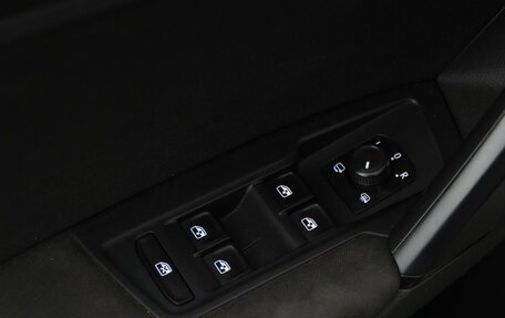 Volkswagen Tiguan II, 2018 год, 2 971 444 рублей, 16 фотография