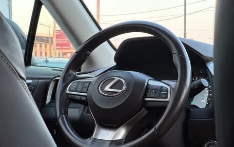 Lexus RX IV рестайлинг, 2019 год, 4 150 000 рублей, 11 фотография