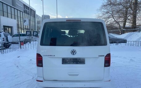 Volkswagen Caravelle T6 рестайлинг, 2020 год, 4 400 000 рублей, 6 фотография