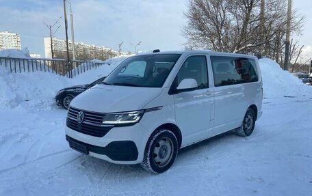 Volkswagen Caravelle T6 рестайлинг, 2020 год, 4 400 000 рублей, 8 фотография