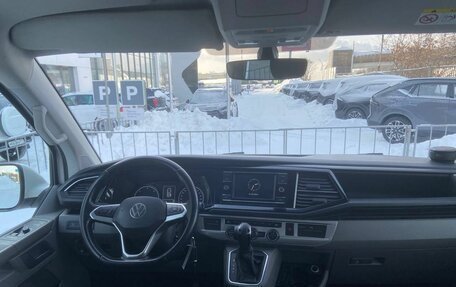 Volkswagen Caravelle T6 рестайлинг, 2020 год, 4 400 000 рублей, 12 фотография