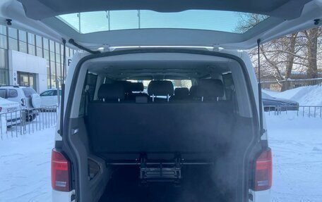 Volkswagen Caravelle T6 рестайлинг, 2020 год, 4 400 000 рублей, 16 фотография