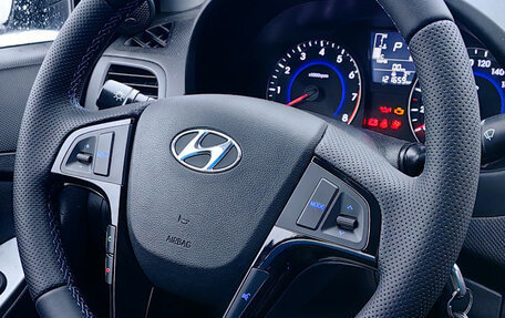 Hyundai Solaris II рестайлинг, 2016 год, 1 250 000 рублей, 1 фотография