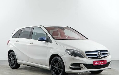 Mercedes-Benz B-Класс, 2015 год, 1 577 077 рублей, 1 фотография