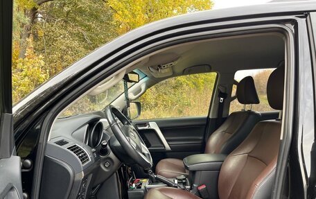 Toyota Land Cruiser Prado 150 рестайлинг 2, 2017 год, 4 100 000 рублей, 4 фотография