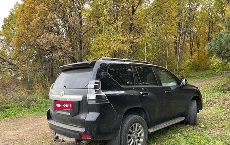 Toyota Land Cruiser Prado 150 рестайлинг 2, 2017 год, 4 100 000 рублей, 3 фотография