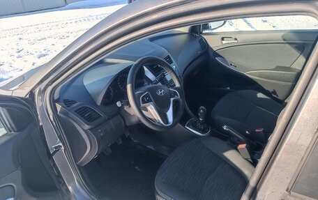 Hyundai Solaris II рестайлинг, 2014 год, 870 000 рублей, 12 фотография