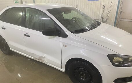 Volkswagen Polo VI (EU Market), 2014 год, 500 000 рублей, 3 фотография